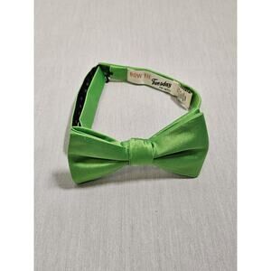 Bow Ties for Men Pre-Tied Adjustable Hook And Loop - Classic Bow Tie - Green